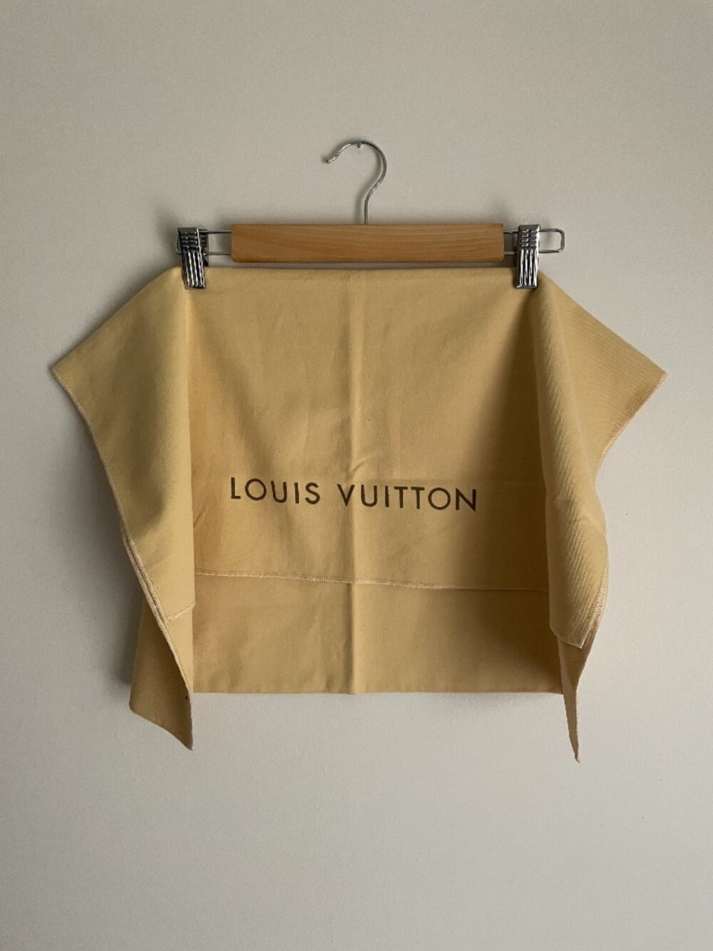 LOUIS VUITTON Flap Top Dust Bag Large MINT